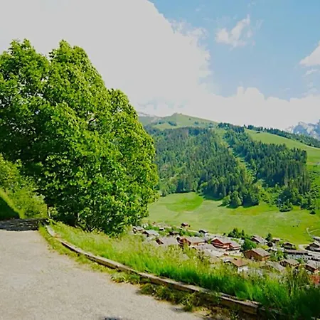 Cozy Dans 6 Pers Voiture 4 Roues Motrice A Dispo Apartamento La Clusaz